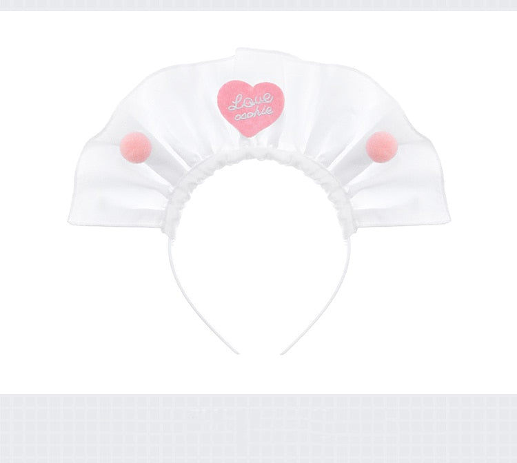 criada con los ojos vendados