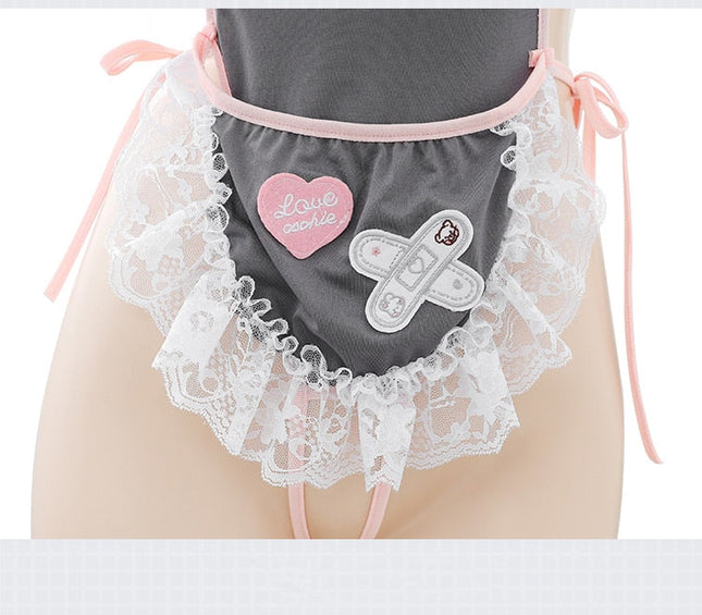 criada con los ojos vendados 